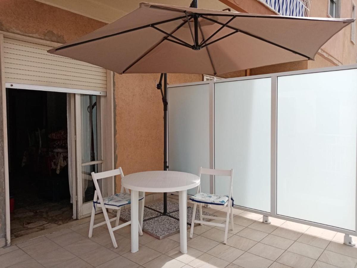 Casa Vacanza! A 50M Dal Mare! Bordighera Luaran gambar