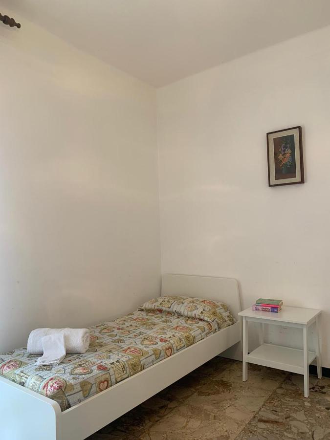 Casa Vacanza! A 50M Dal Mare! Bordighera Luaran gambar