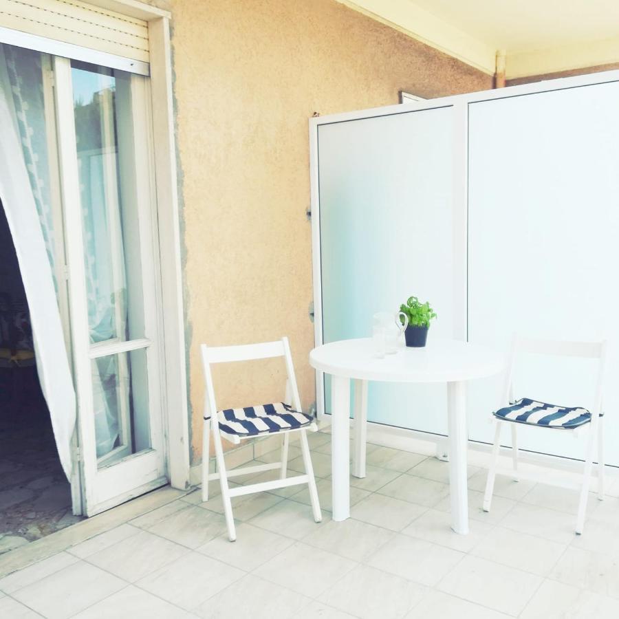 Casa Vacanza! A 50M Dal Mare! Bordighera Luaran gambar